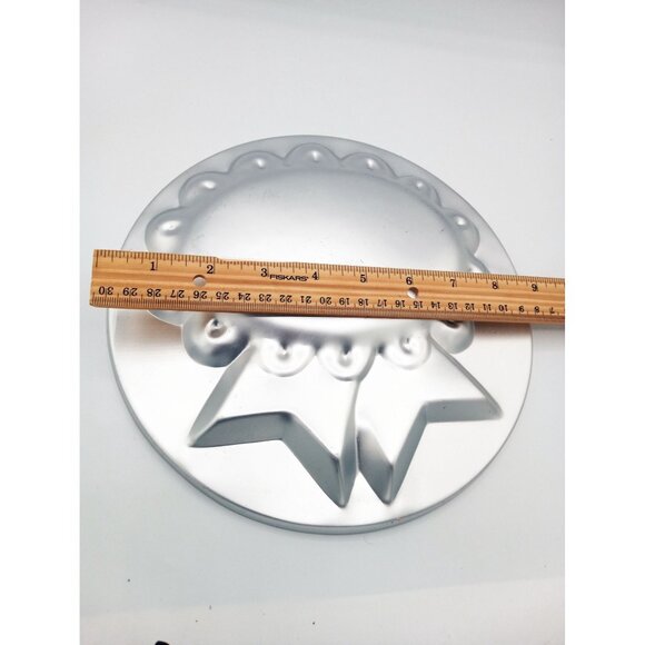 Wilton Blue Ribbon Medal Shaped Cake Mold Pan Vintage Aluminum 503-415 1975 - Picture 3 of 13